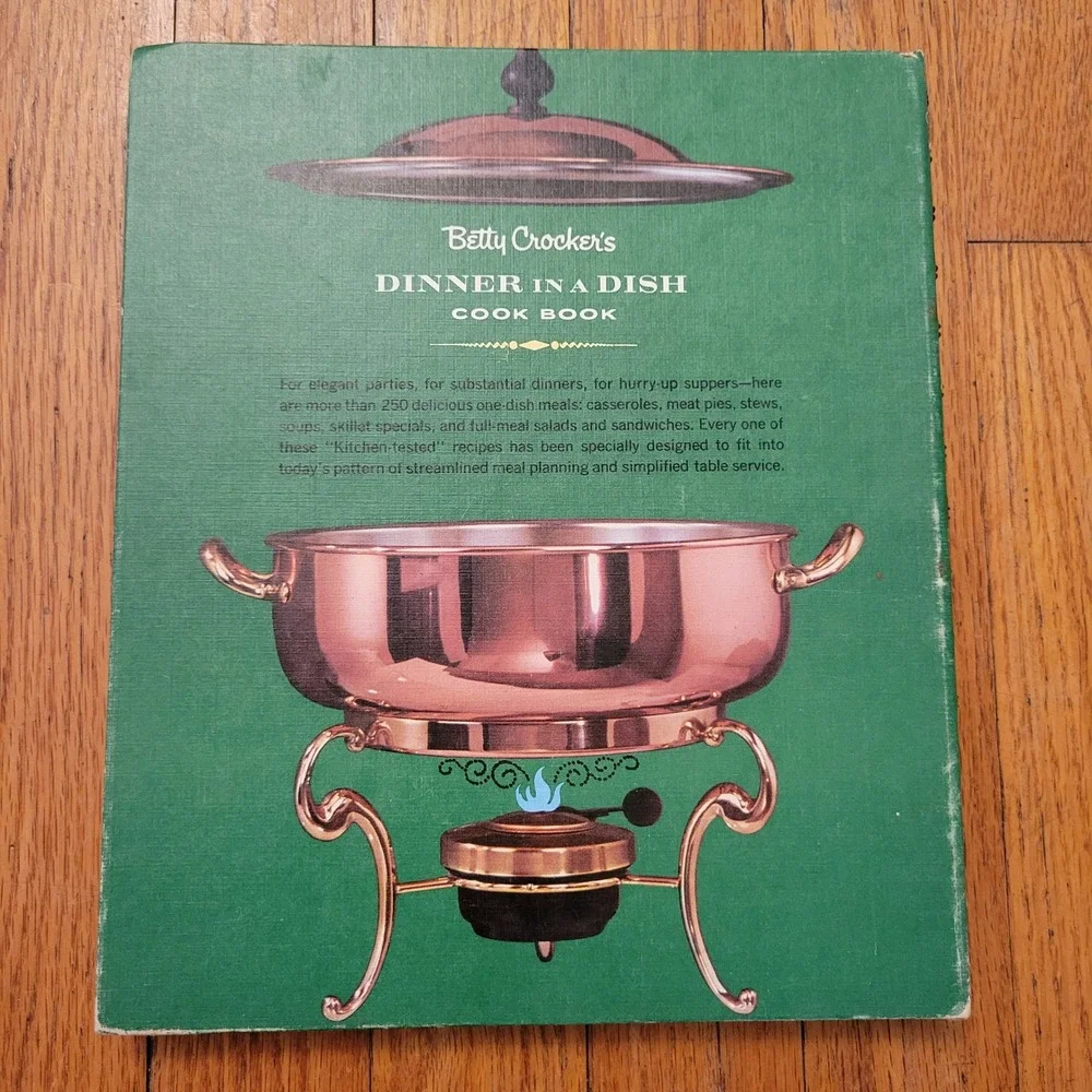 Betty Crocker Dinner‎ in Dish Cookbook 1965 First Edition Vintage Recipes Spiral